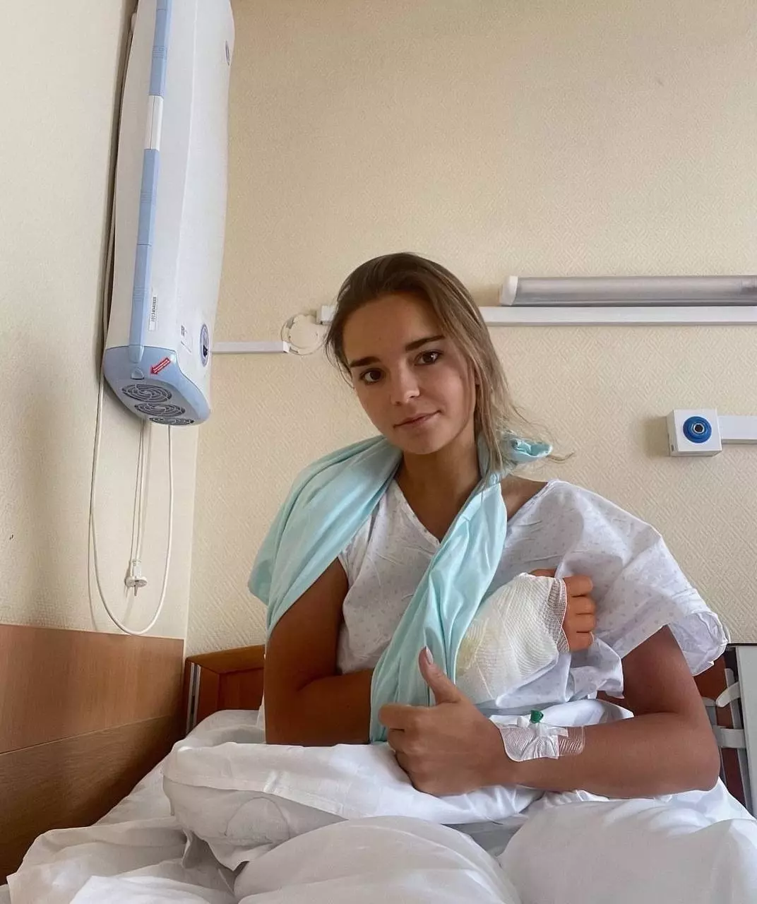 Дина Аверина опубликовала фото после операции в соцсетях